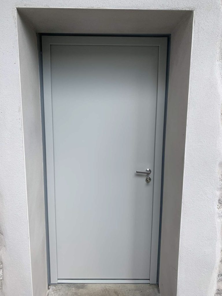 Porte blanche sérénité
